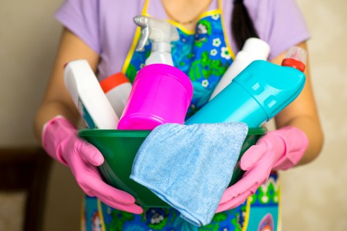 Professional end of tenancy cleaning for a SW3 flat