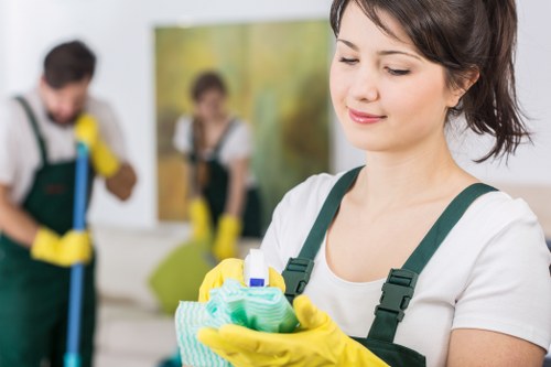 Checklist-style preparation for Airbnb cleaning in SW3