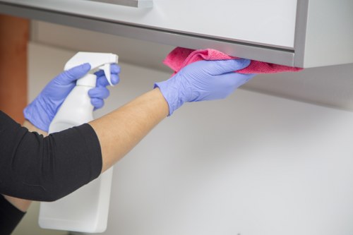 Detailed kitchen and bathroom cleaning service in SW3